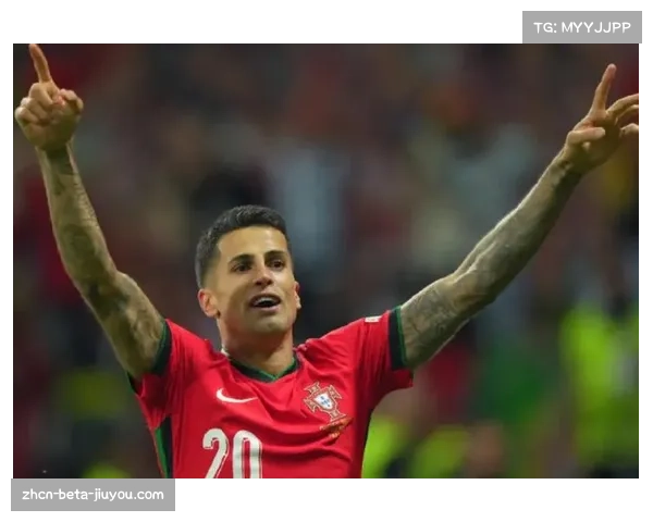 葡萄牙坎塞洛进攻型边卫，攻防转换时的回位速度与防守纪律性